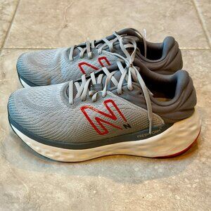 New Balance trail running shoes Men's 9.5 extra wide (4E)  43 European sizing